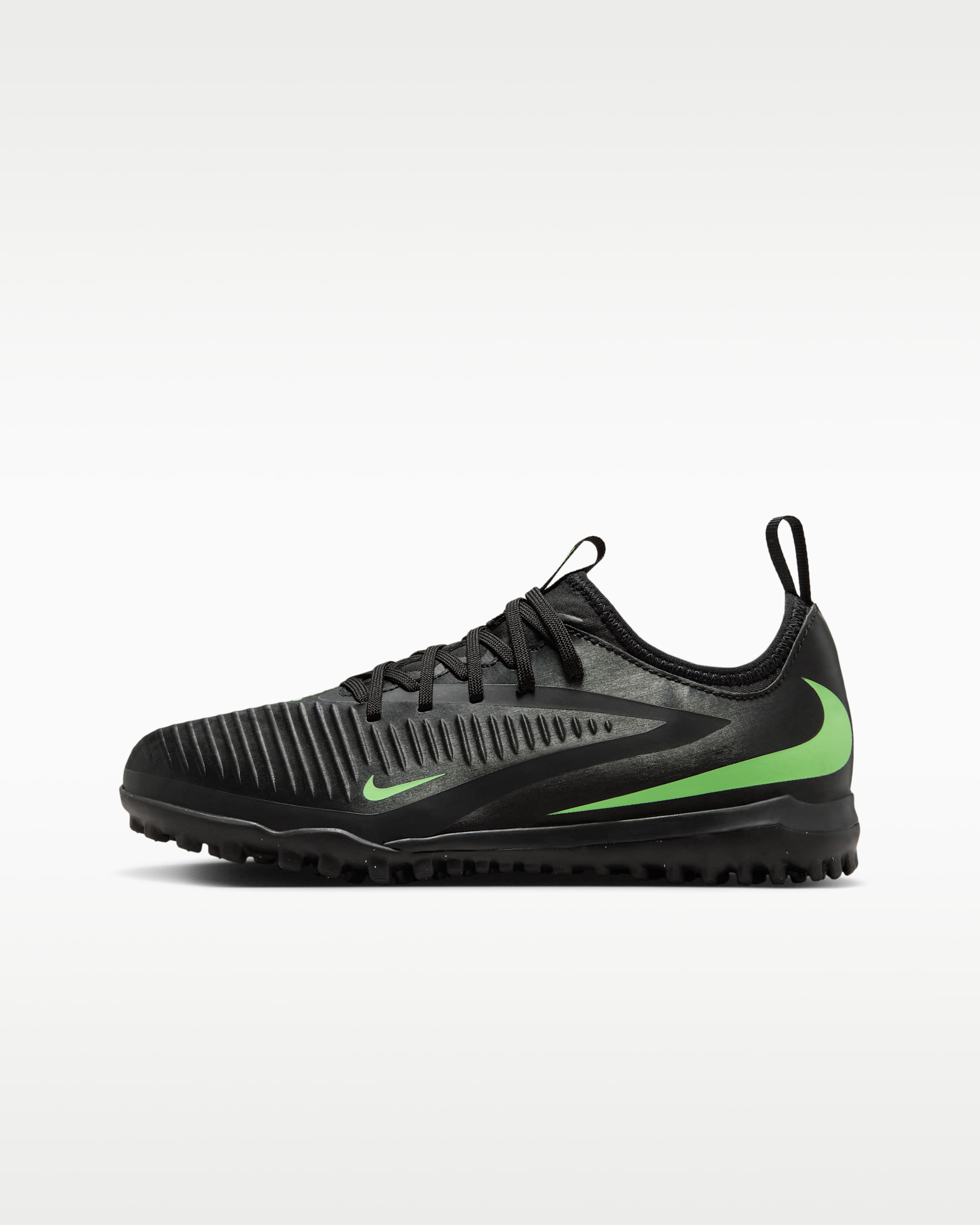 Nike Jr. Phantom 6 Low Academy Big Kids' Turf Soccer Shoes. Nike.com